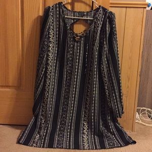 Xhilaration women’s patterned dress